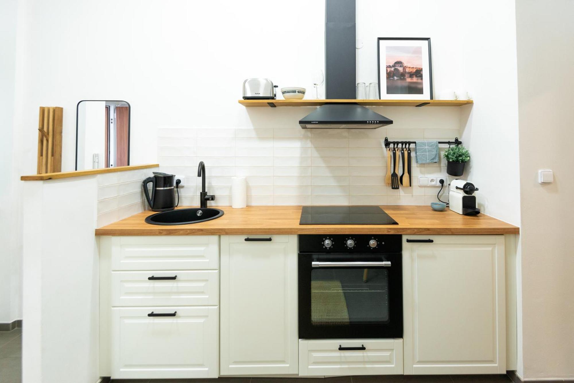 Modern & Spacious Near The Old Town Praha