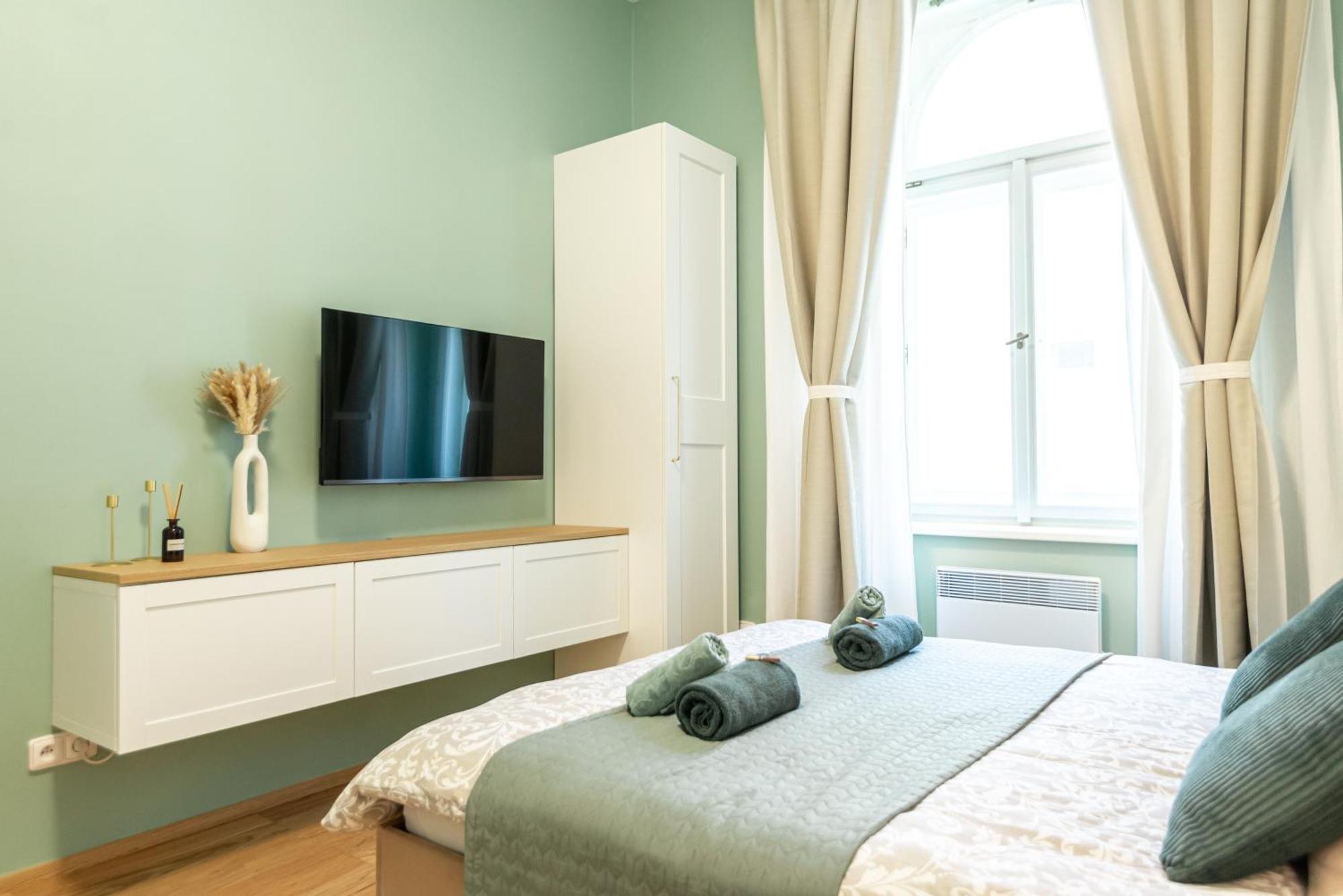 Apartmán Modern & Spacious Near The Old Town *